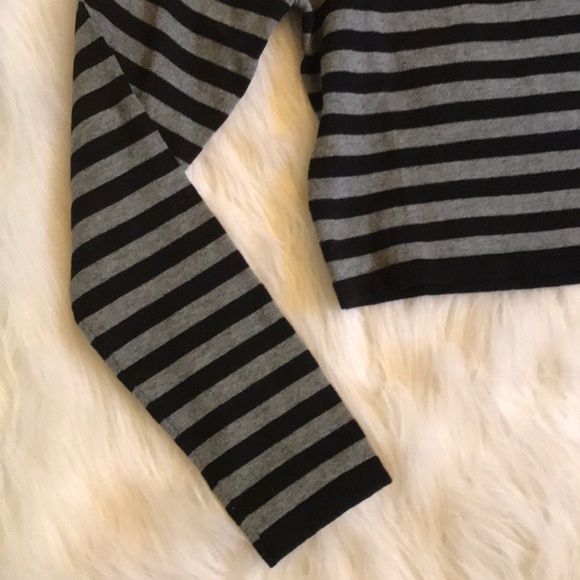 Ambiance by F21, medium striped crop top - Picture 5 of 5